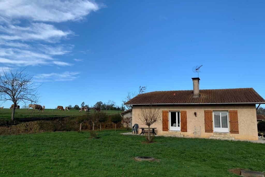 Gite Au Coeur De La Ferme Hauriet Exterior foto